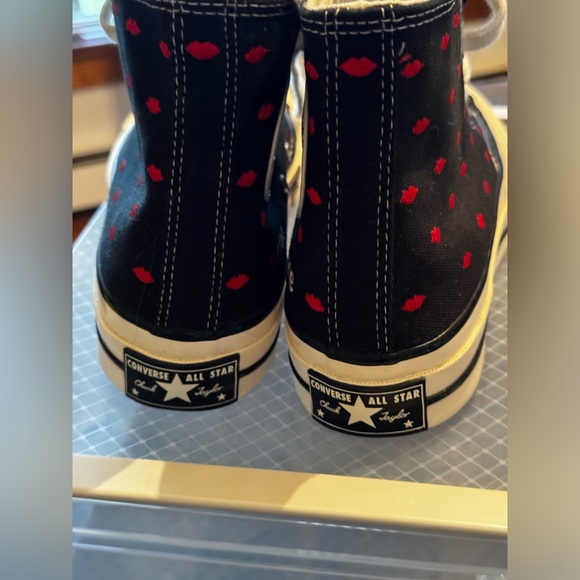 Converse Lip Valentines Edition - Picture 5 of 7